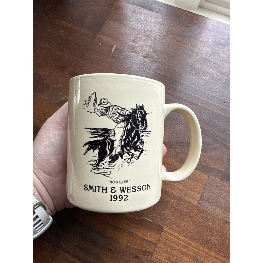 SMITH & WESSON 1992 "Hostiles" MUG COFFEE Tea CUP vintage